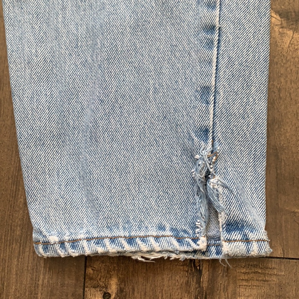 Levis Vintage Mom jeans - Picture 4 of 11